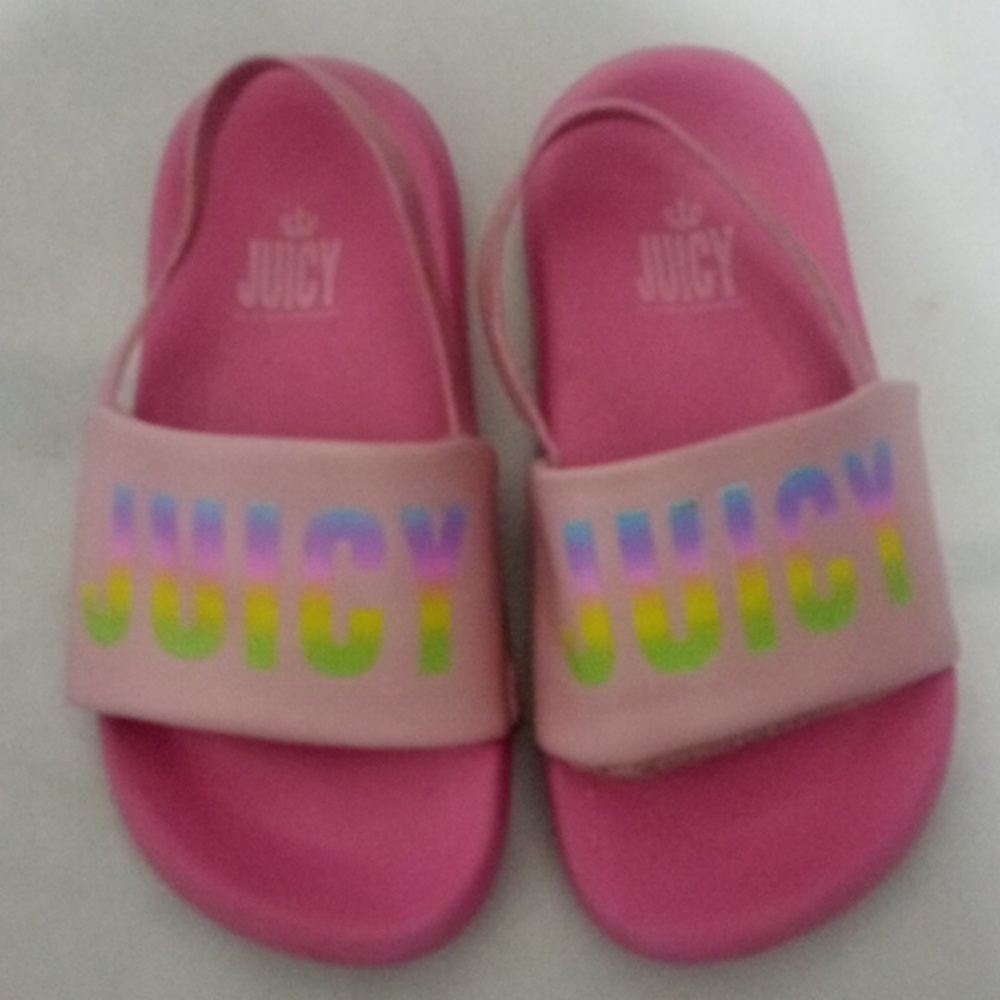 Toddler girl pink flip flops
